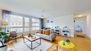Sublime contemporary apartment in the city centre